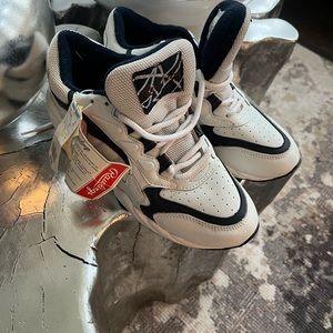 Vintage Rawlings all leather running shoes brand new with tags attached